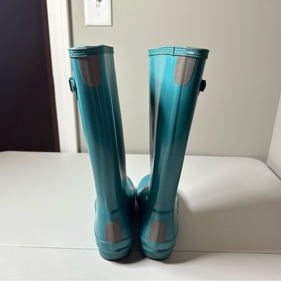 Hunter Original Kids Gloss Rubber Rain Boots - Picture 5 of 10